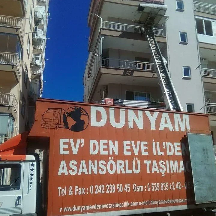 Taşınmaya hazırlanmış ambalajlı mobilyalar